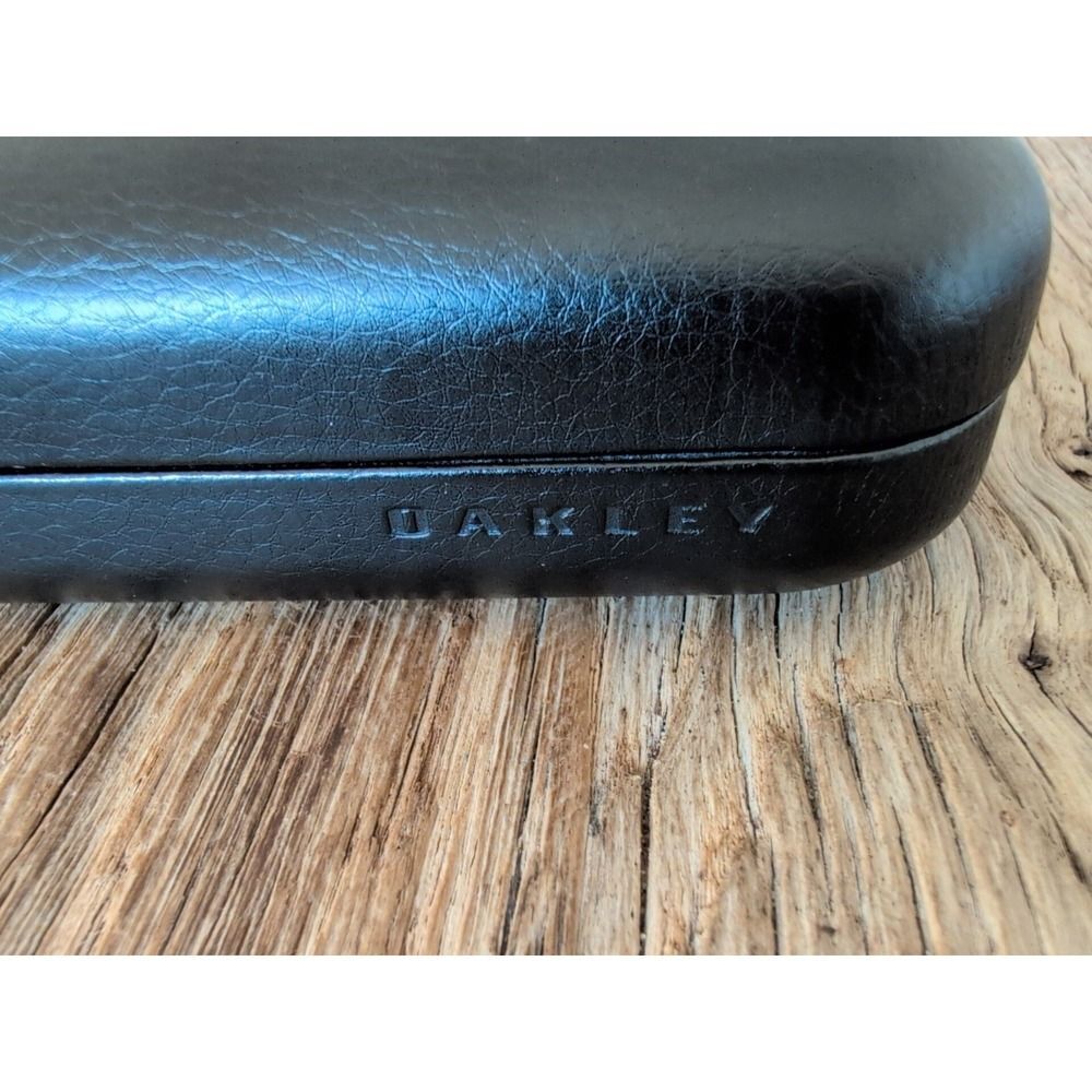 OAKLEY BLACK SMALL AUTHENTIC CLAMSHELL EYEGLASSES HARD CASE